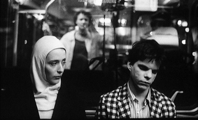 Boy Meets Girl - Filmfotos - Mireille Perrier, Denis Lavant