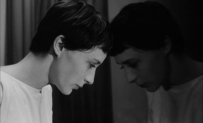 Boy Meets Girl - Kuvat elokuvasta - Mireille Perrier