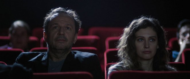 Arnaud fait son 2ème film - Z filmu - Arnaud Viard, Louise Coldefy