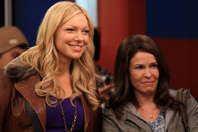 Are You There, Chelsea? - Filmfotók - Laura Prepon, Chelsea Handler