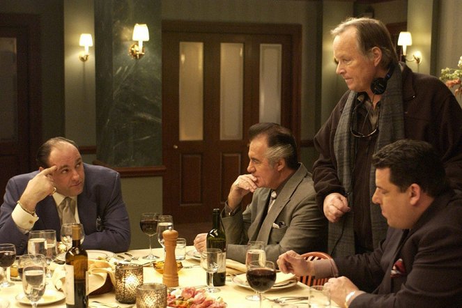 Os Sopranos - De filmagens - James Gandolfini, Tony Sirico, Steve Schirripa