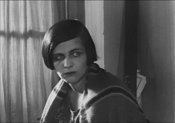 Ménage à trois - Film - Lyudmila Semyonova