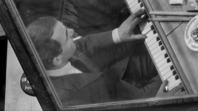Tirez sur le pianiste - Van film - Charles Aznavour