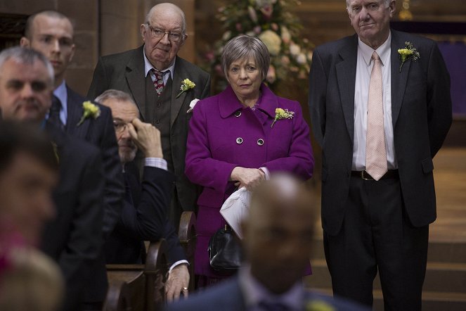 Love & Marriage - Photos - Larry Lamb, Alison Steadman