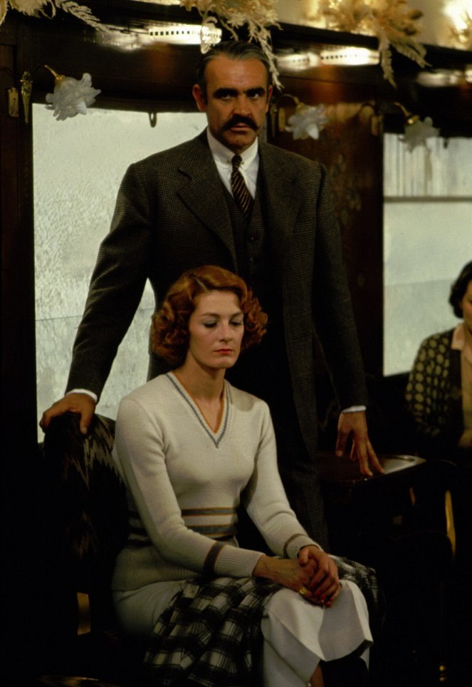 Murder on the Orient Express - Photos - Vanessa Redgrave, Sean Connery