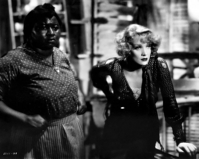 Plavovlasá Venuše - Z filmu - Hattie McDaniel, Marlene Dietrich