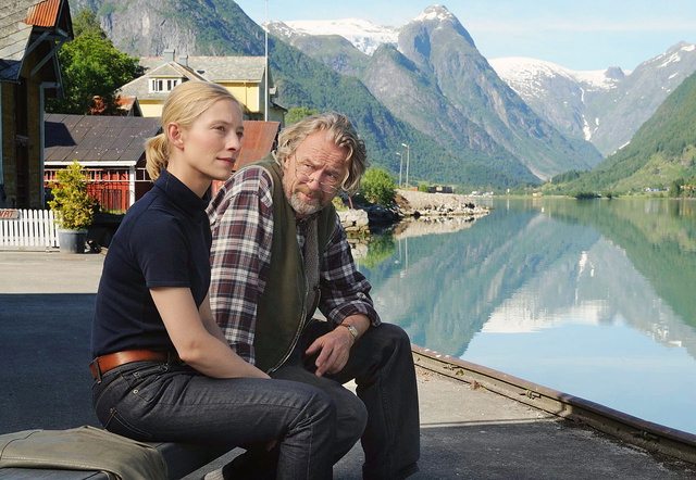 Liebe am Fjord - De la película - Sandra Borgmann, Axel Siefer