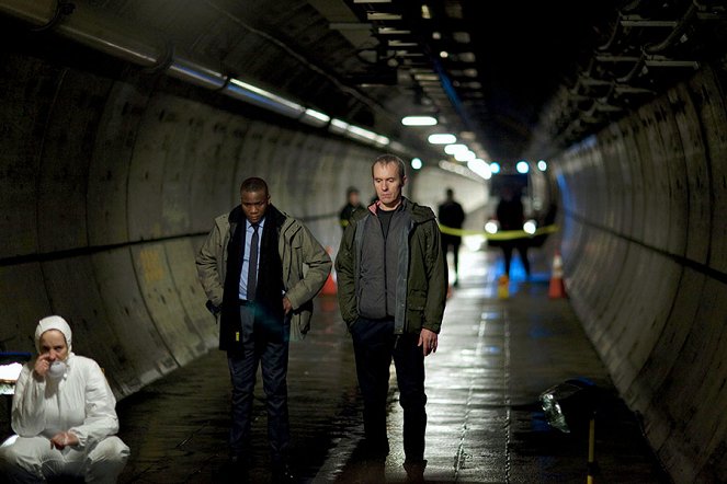 The Tunnel - Photos - Stephen Dillane