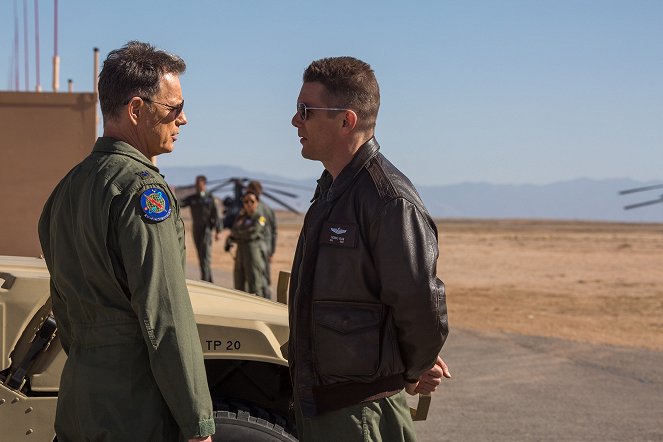 Good Kill - Filmfotos - Bruce Greenwood, Ethan Hawke