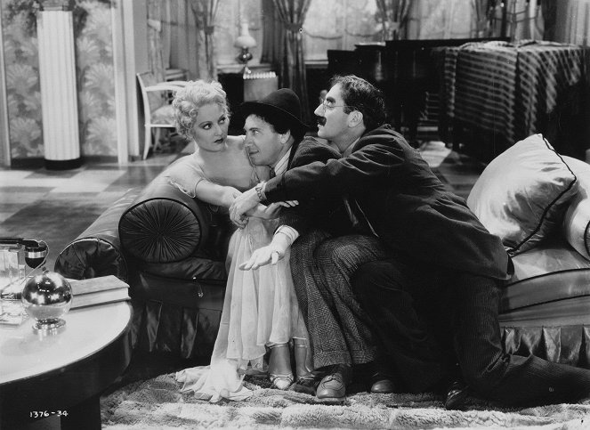 Koniny - Z filmu - Thelma Todd, Chico Marx, Groucho Marx