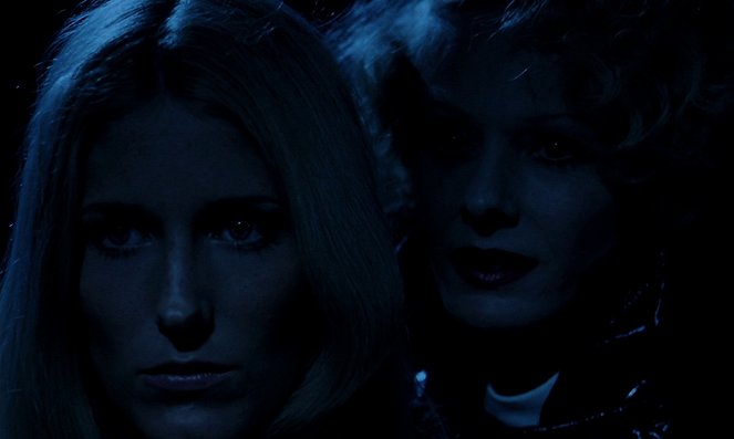Daughters of Darkness - Photos - Danielle Ouimet, Delphine Seyrig