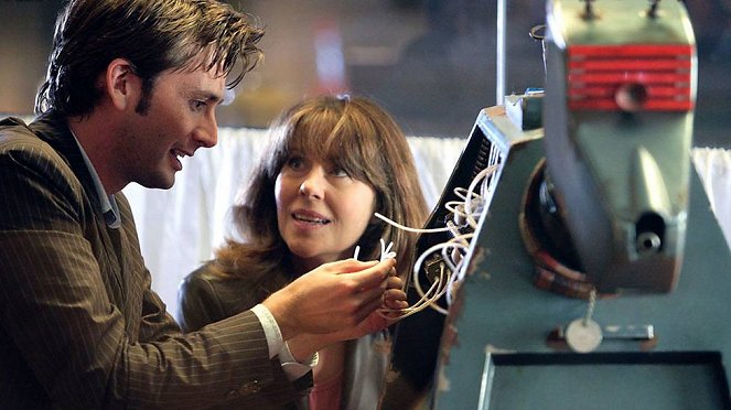 Doctor Who - Luokkakokous - Kuvat elokuvasta - David Tennant, Elisabeth Sladen