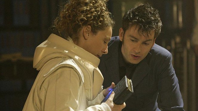 Doctor Who - Silence in the Library - Photos - Alex Kingston, David Tennant