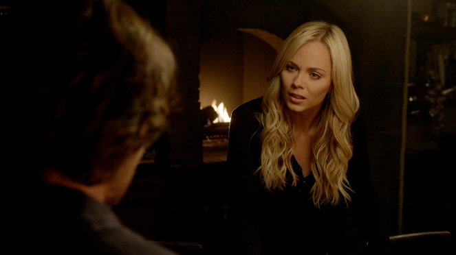 Bitten - Eingesperrt - Filmfotos - Laura Vandervoort