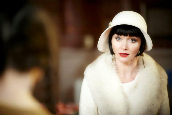 Miss Fisher's Murder Mysteries - Van film - Essie Davis