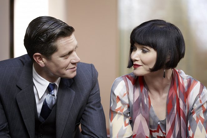 Miss Fisher's Murder Mysteries - Away with the Fairies - Do filme - Essie Davis