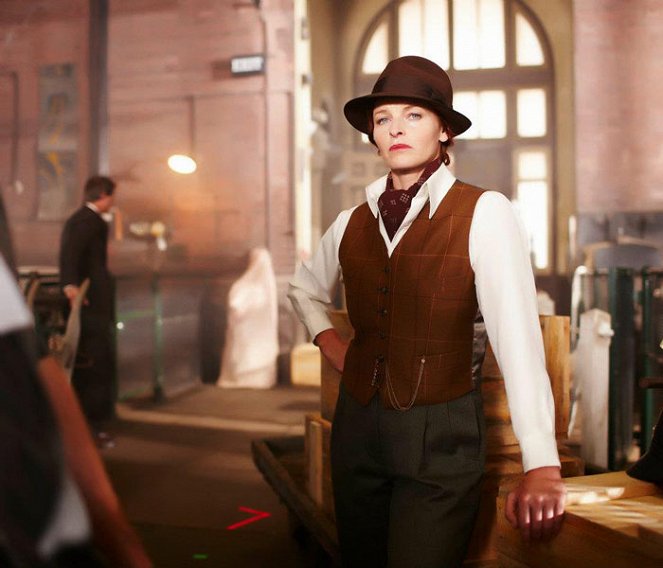 Miss Fisher's Murder Mysteries - Promoción