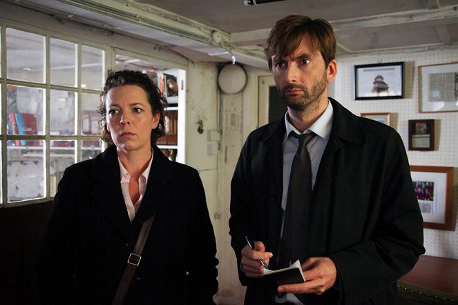 Broadchurch - A Town Wrapped in Secrets - Photos - Olivia Colman, David Tennant