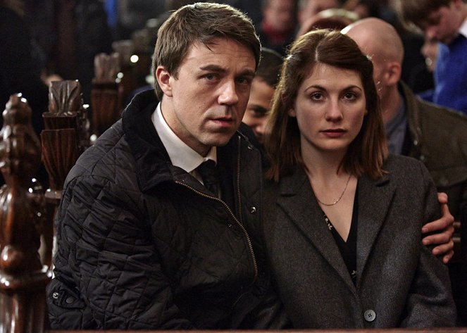 Broadchurch - A Town Wrapped in Secrets - Episode 8 - Photos - Andrew Buchan, Jodie Whittaker