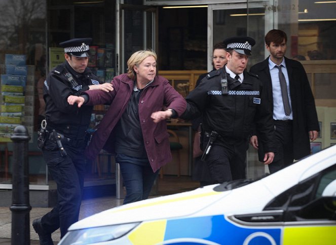 Broadchurch - A Town Wrapped in Secrets - Episode 6 - Photos - Pauline Quirke
