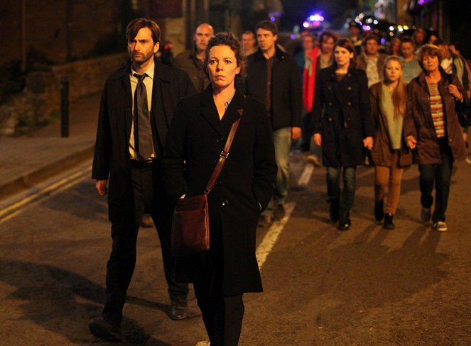 Broadchurch - A Town Wrapped in Secrets - Episode 5 - Photos - David Tennant, Olivia Colman