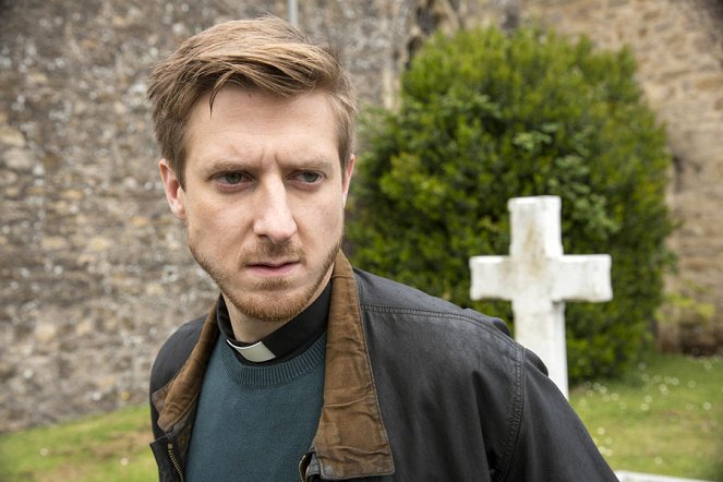 Broadchurch - The End Is Where It Begins - Episode 1 - Photos - Arthur Darvill