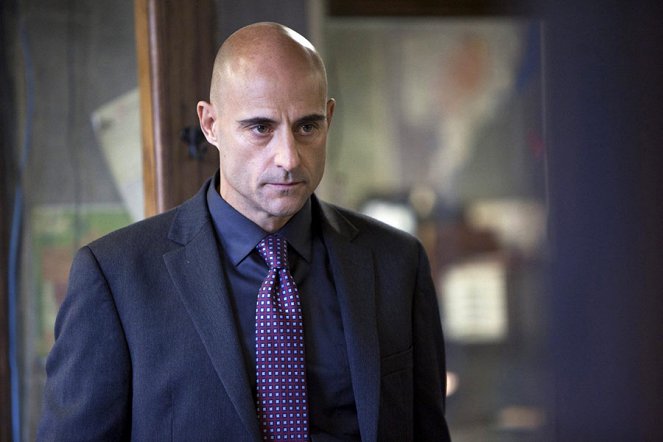 Low Winter Sun - Pilot - Film - Mark Strong