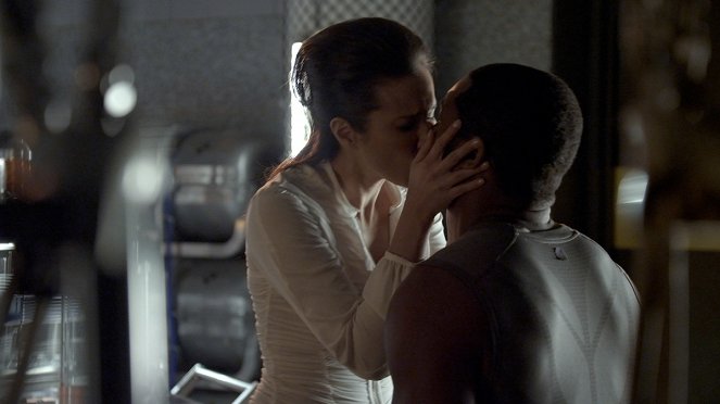 Continuum - Season 2 - Split Second - Z filmu - Lexa Doig