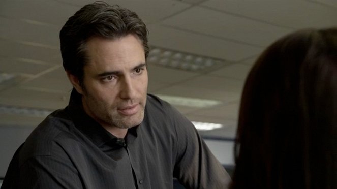 Continuum - Season 2 - Second Truths - Photos - Victor Webster