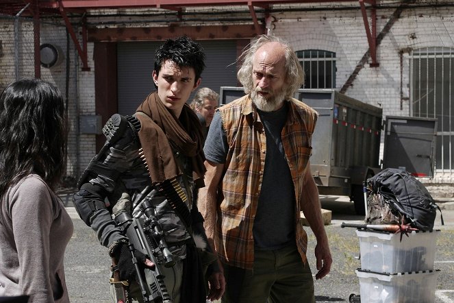 Z Nation - Chiens et chats - Tournage - Nat Zang, Russell Hodgkinson