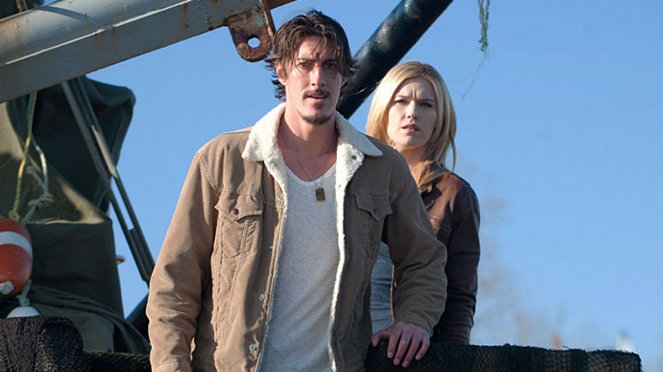 Haven - Fear & Loathing - Photos - Eric Balfour, Emily Rose