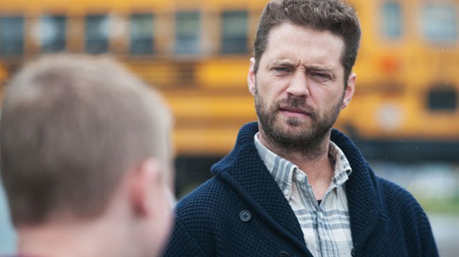 Městečko Haven - Série 2 - Kořeny - Z filmu - Jason Priestley