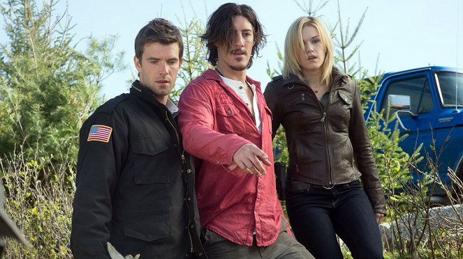Haven - Over My Head - Photos - Lucas Bryant, Eric Balfour, Emily Rose