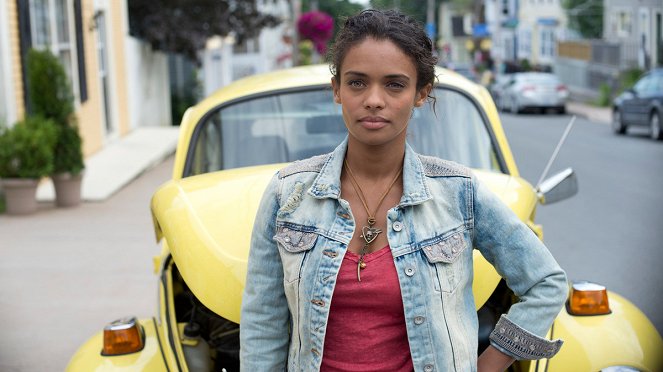 Městečko Haven - Spočinout - Z filmu - Kandyse McClure