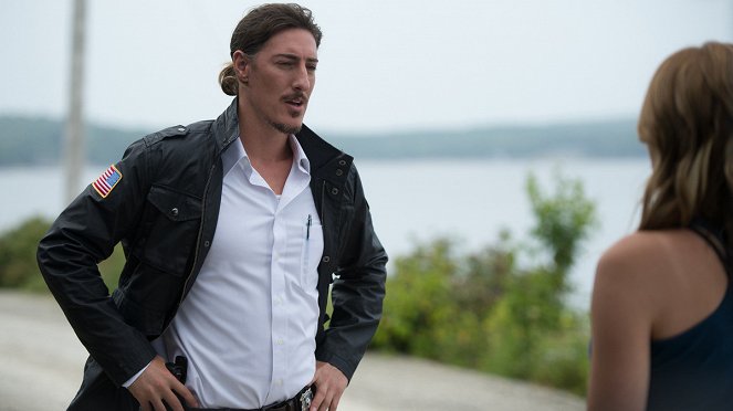 Haven - The Trouble with Troubles - Van film - Eric Balfour