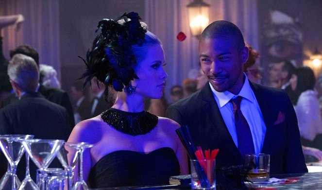 The Originals - Season 1 - Tangled Up in Blue - Photos - Claire Holt, Charles Michael Davis