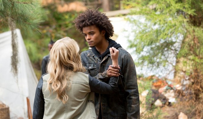 The Originals - Season 1 - Reigning Pain in New Orleans - Photos - Eka Darville