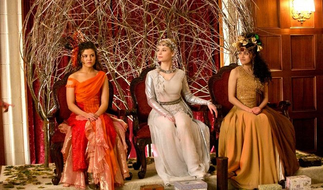 The Originals - La Fête des sorcières - Film - Danielle Campbell, Alexa Yeames, Yasmine Al-Bustami