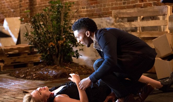 The Originals - Season 2 - Chasing the Devil's Tail - Photos - Leah Pipes, Yusuf Gatewood