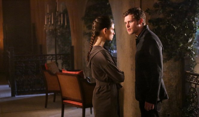 The Originals - They All Asked for You - Photos - Phoebe Tonkin, Joseph Morgan