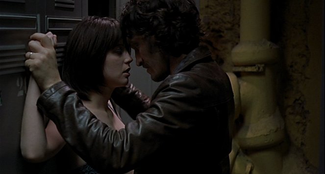 Trouble Every Day - Van film - Florence Loiret Caille, Vincent Gallo