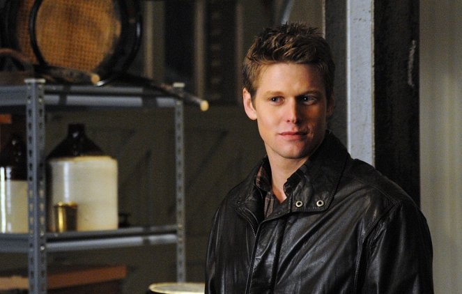 The Vampire Diaries - There Goes the Neighborhood - Photos - Zach Roerig