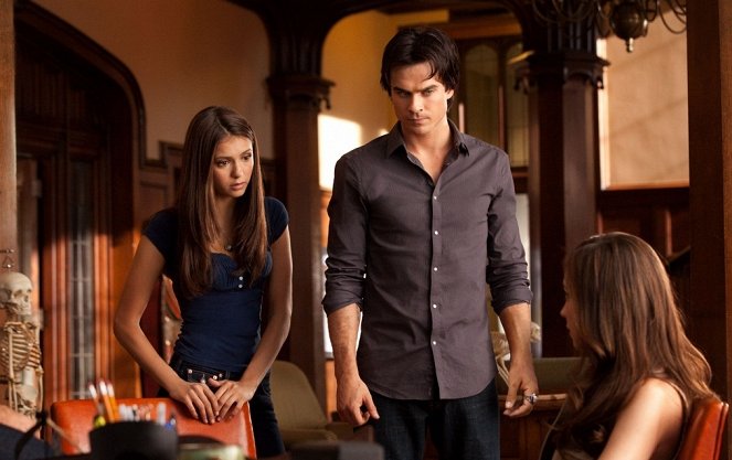 The Vampire Diaries - Season 2 - Bad Moon Rising - Photos - Nina Dobrev, Ian Somerhalder