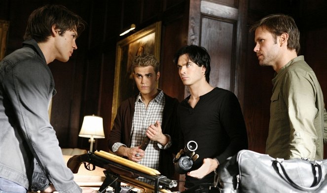 The Vampire Diaries - Season 2 - Masquerade - Photos - Steven R. McQueen, Paul Wesley, Ian Somerhalder, Matthew Davis