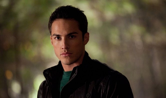 The Vampire Diaries - Daddy Issues - Photos - Michael Trevino