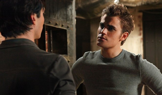 The Vampire Diaries - The Dinner Party - Photos - Paul Wesley