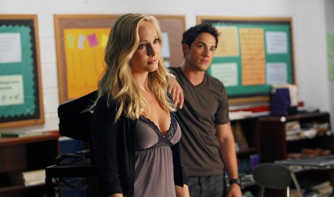The Vampire Diaries - The Reckoning - Photos - Candice King, Michael Trevino