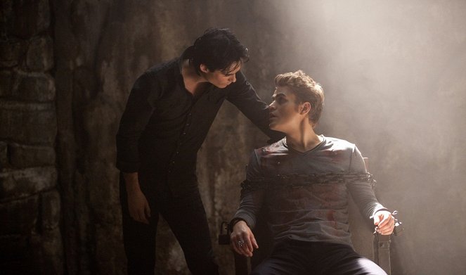 The Vampire Diaries - Season 3 - Ordinary People - Photos - Ian Somerhalder, Paul Wesley