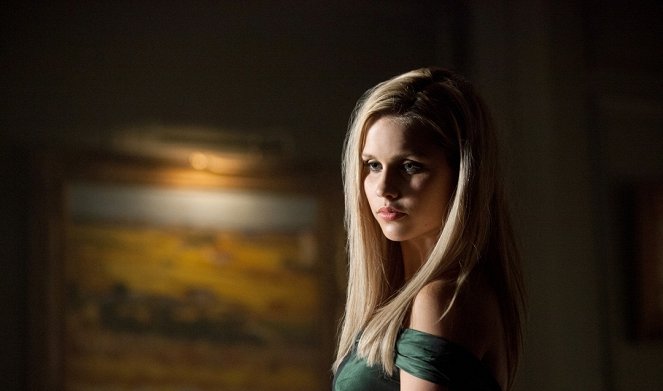 The Vampire Diaries - All My Children - Photos - Claire Holt