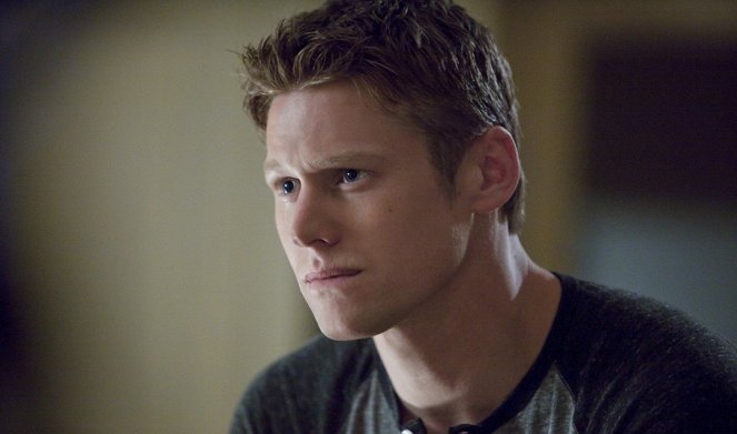 The Vampire Diaries - The Departed - Photos - Zach Roerig